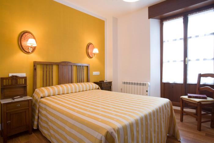 Hotel La Fonda De Bustio Zewnętrze zdjęcie